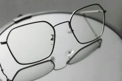 這副接力配送的新眼鏡，讓浙江醫生淚眼婆娑